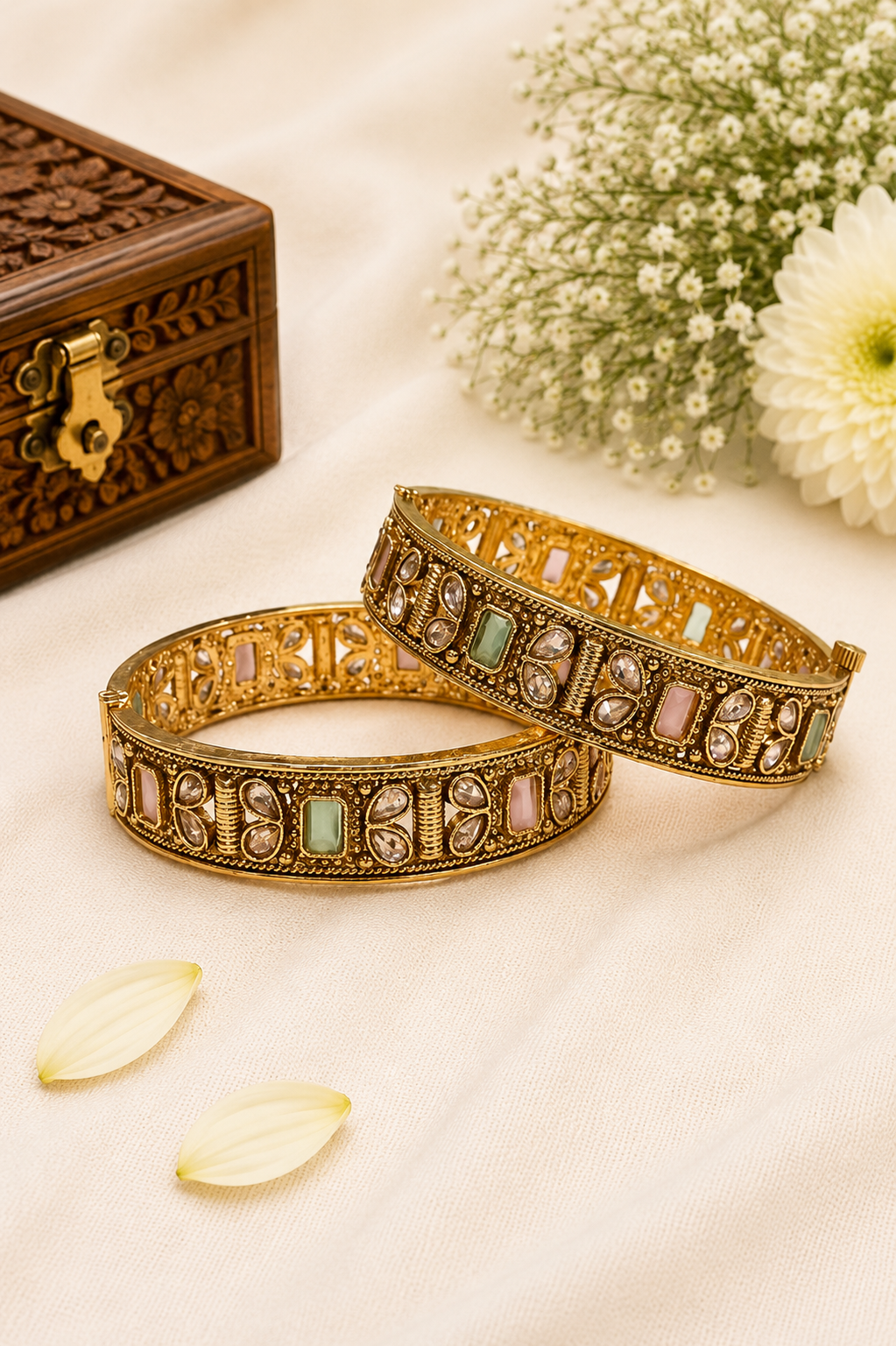 Pastel Kundan Antique Designer Bangles